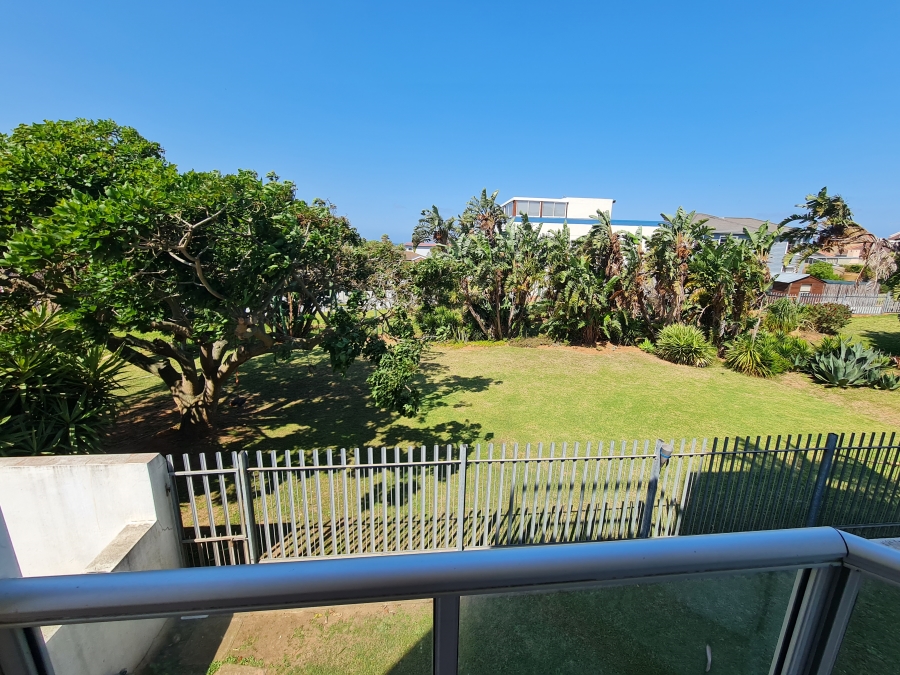 5 Bedroom Property for Sale in Wavecrest Eastern Cape